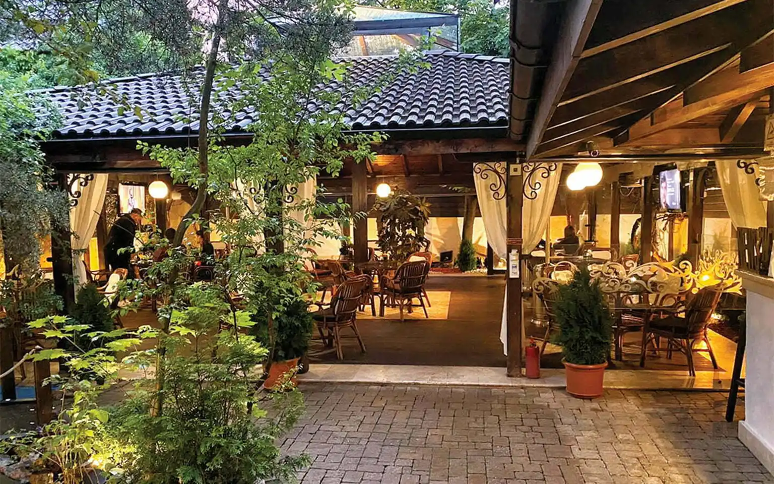 Millenium Pub & Café