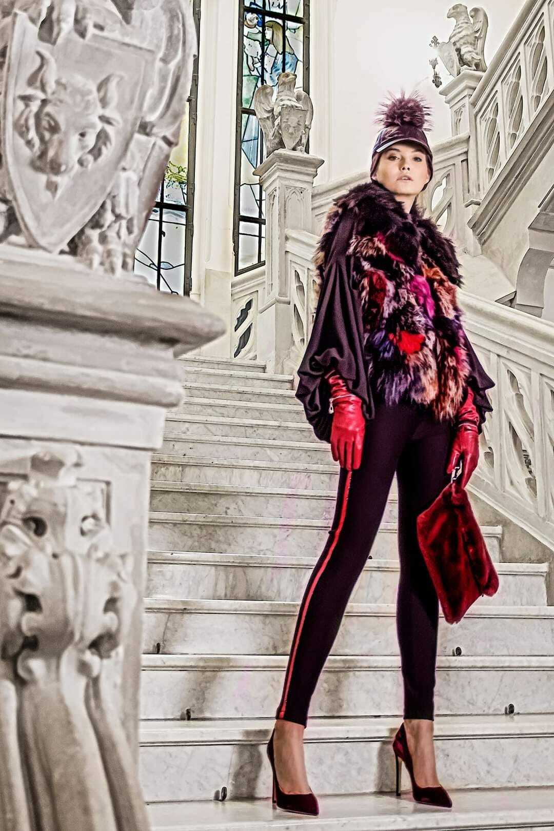 EDITORIAL FASHION Renasterea incepe azi