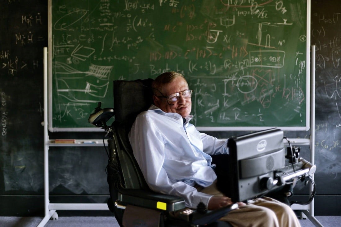 ALEGERILE CLAUDIEI | Stephen Hawking: Răspunsuri scurte la marile întrebări