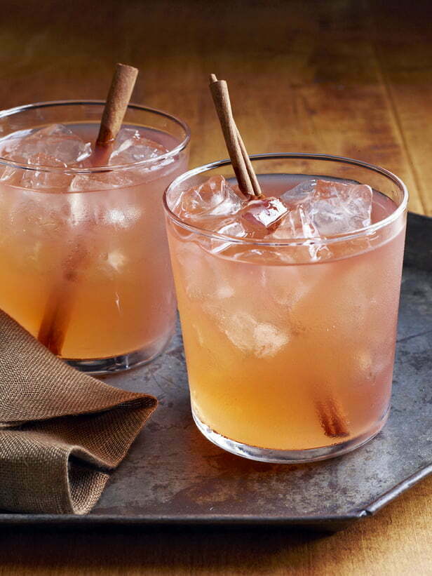 Cocktailuri aromate cu cidru de mere
