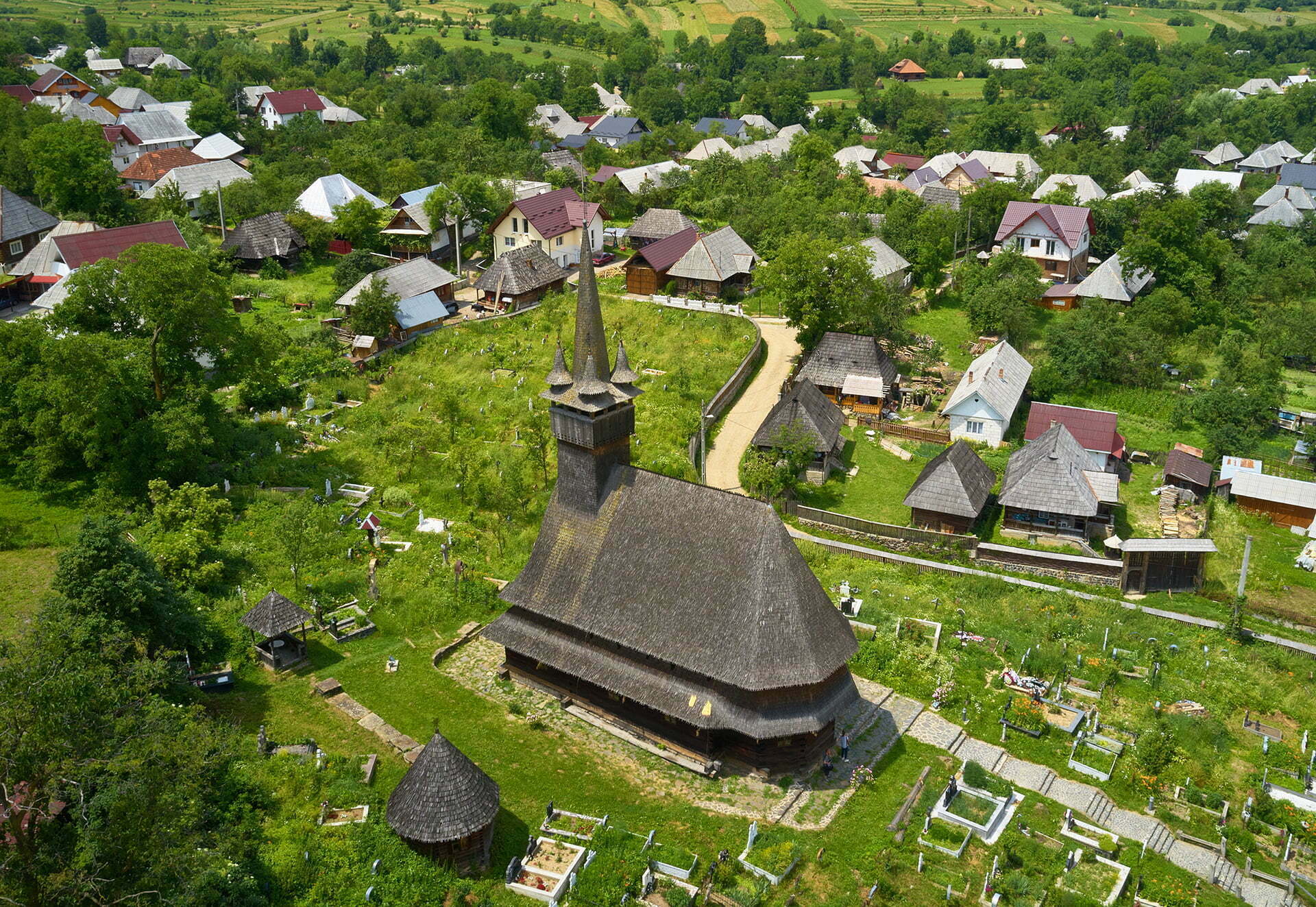 @Mihai Moiceanu; EcoMaramures; aerian; biserica; cimitir; drum; sat; vara; 