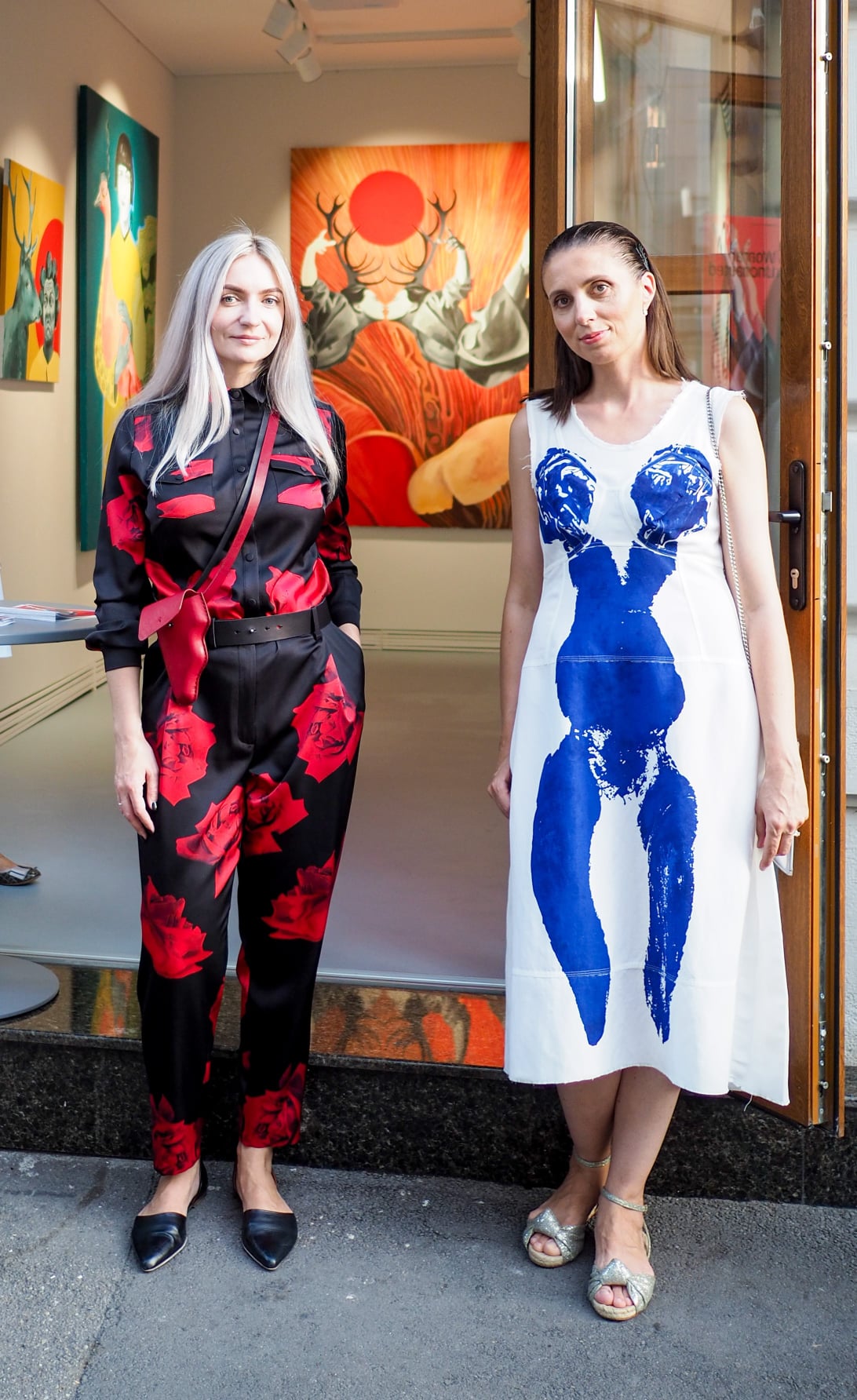 Irina Greciuhina si Victoria Nagy Vajda, in fata la Arbor.art.room