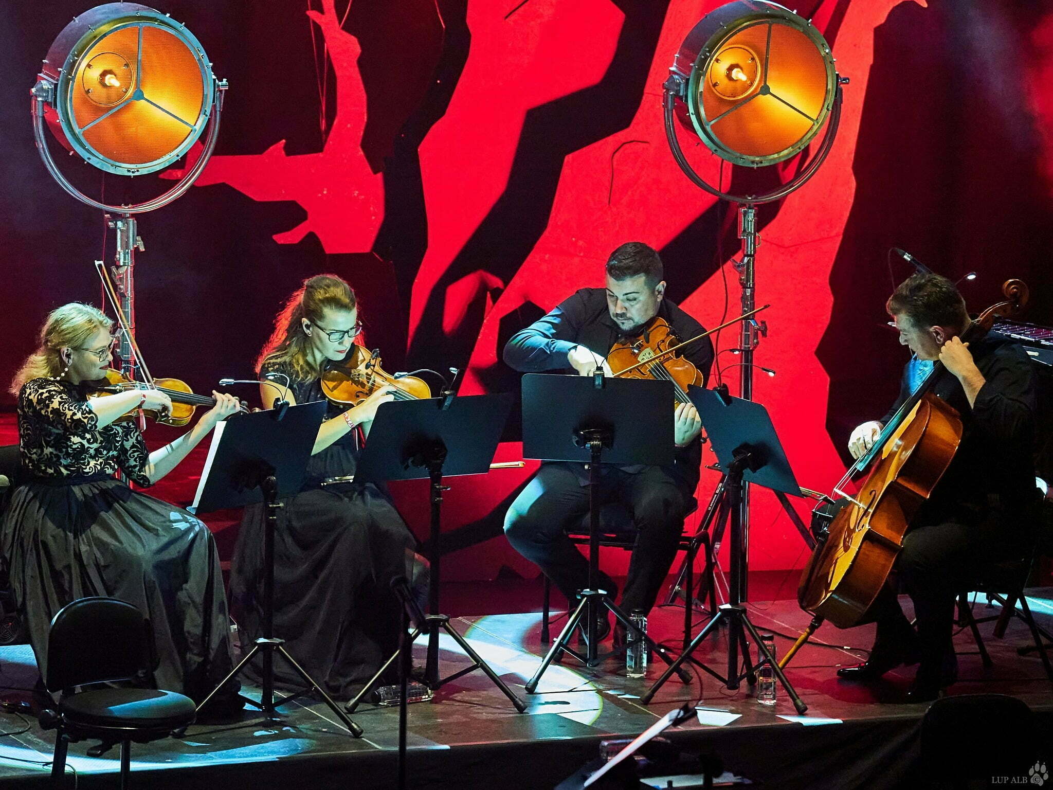 Alternosfera. Theatroll. Corbul Troian. foto Emil Stoica 2