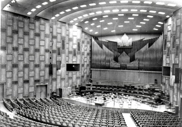 Uverturi celebre din opere și aniversarea a 70 de ani de la inaugurarea clădirii Radio România 