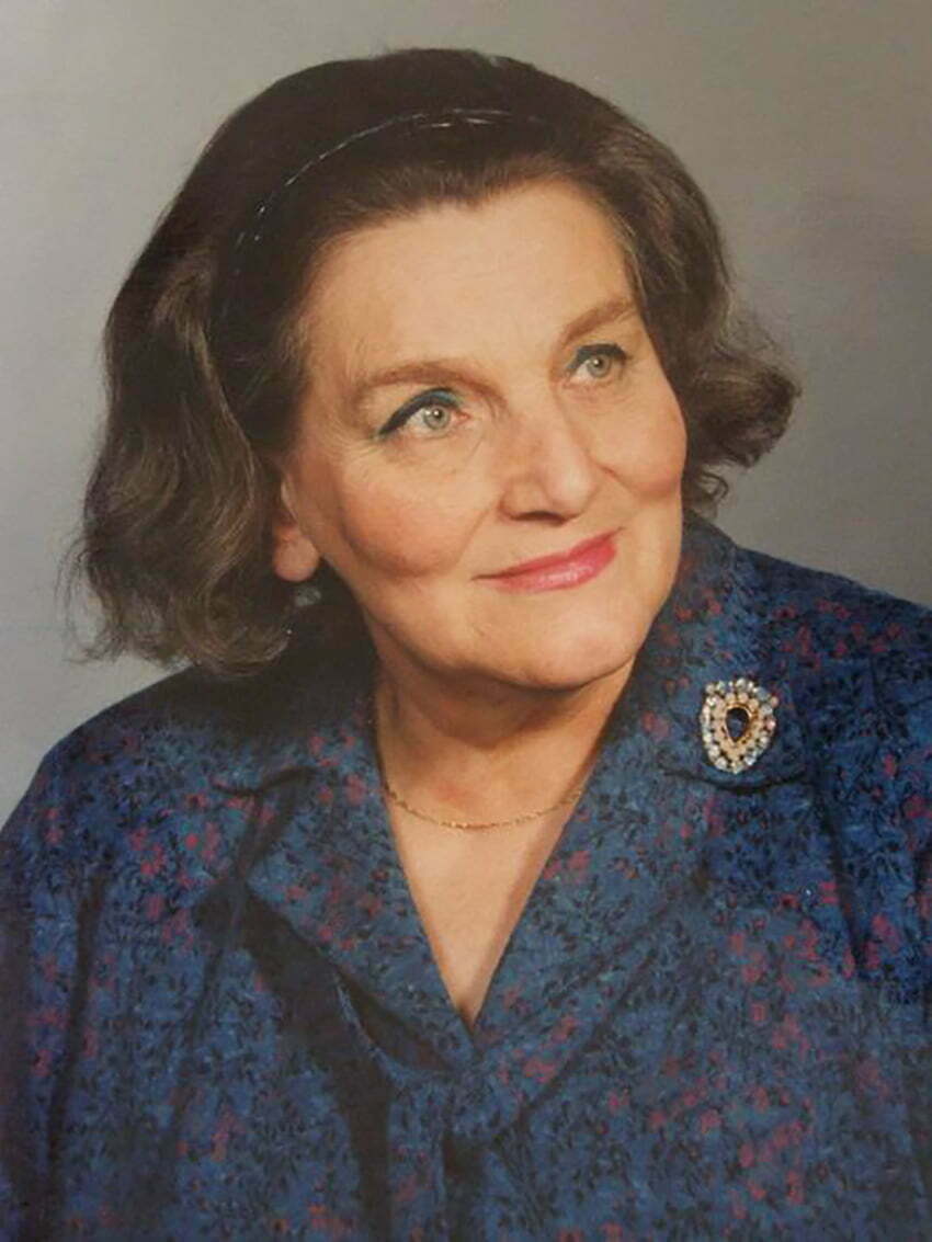 Carmen Dobrescu