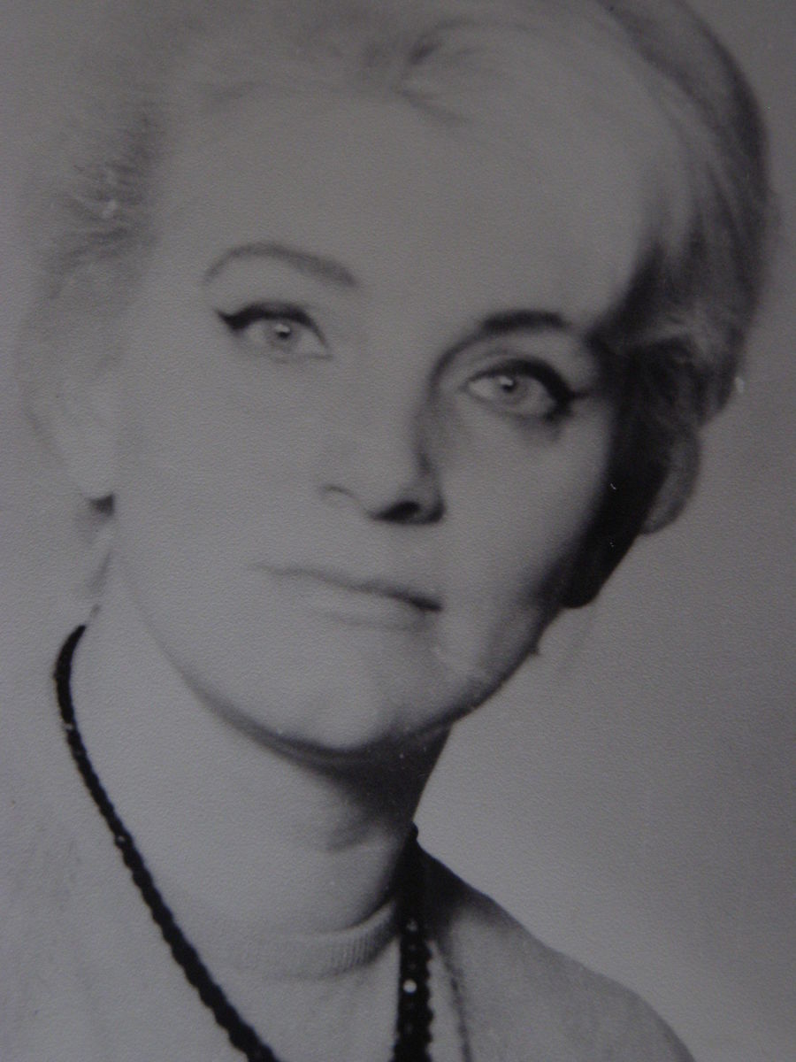 Carmen Dobrescu