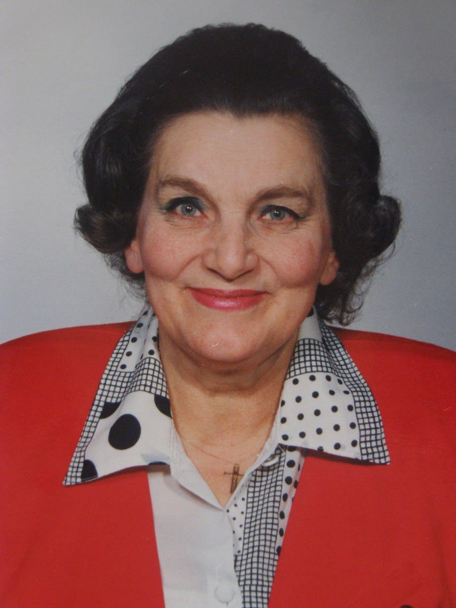 Carmen Dobrescu