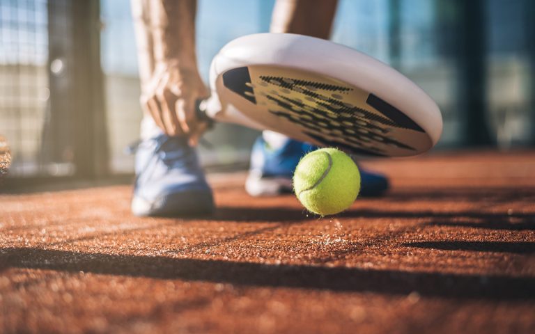 SPORT | Padel, sportul care cucerește brașovenii