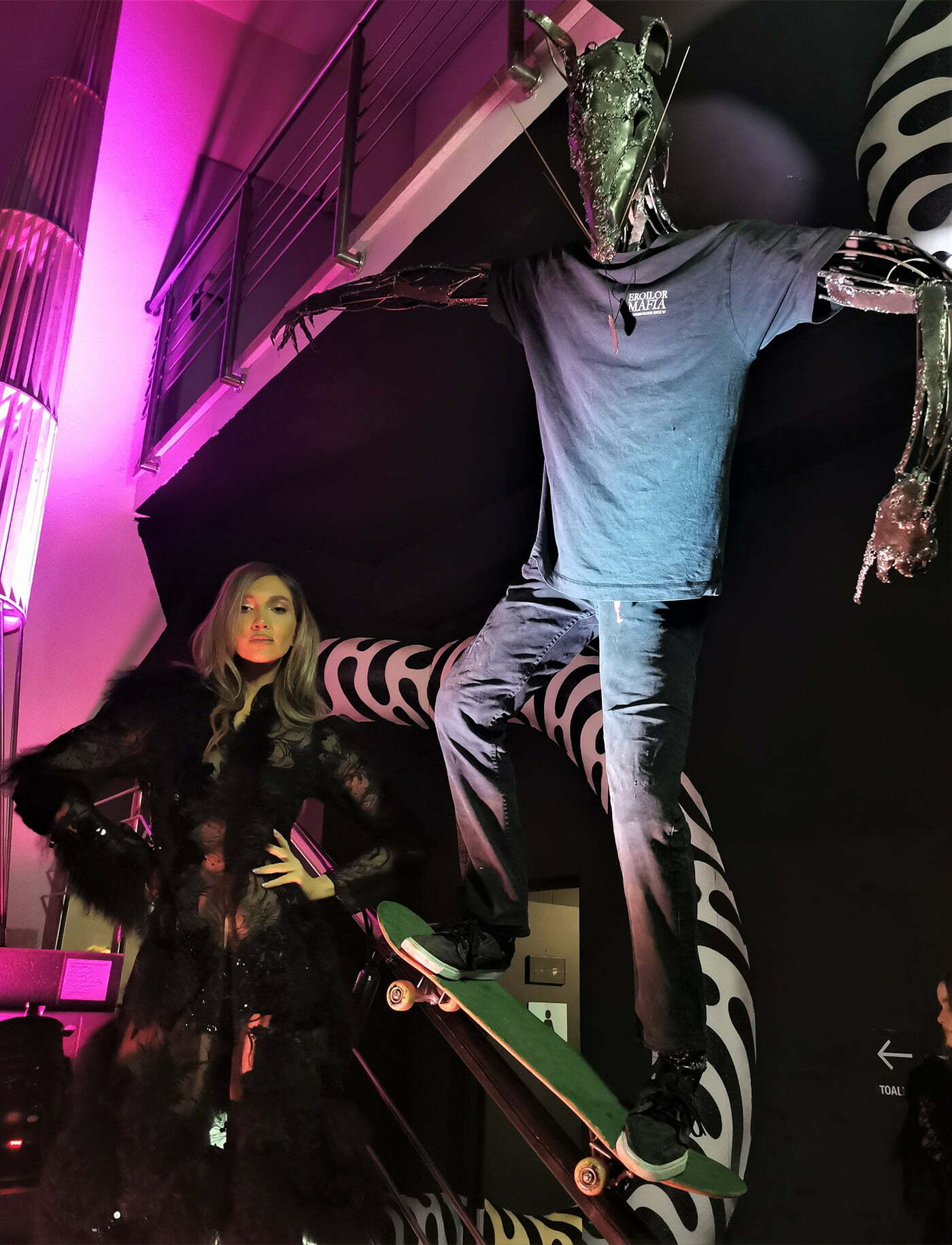 ART SAFARI vs. FASHION