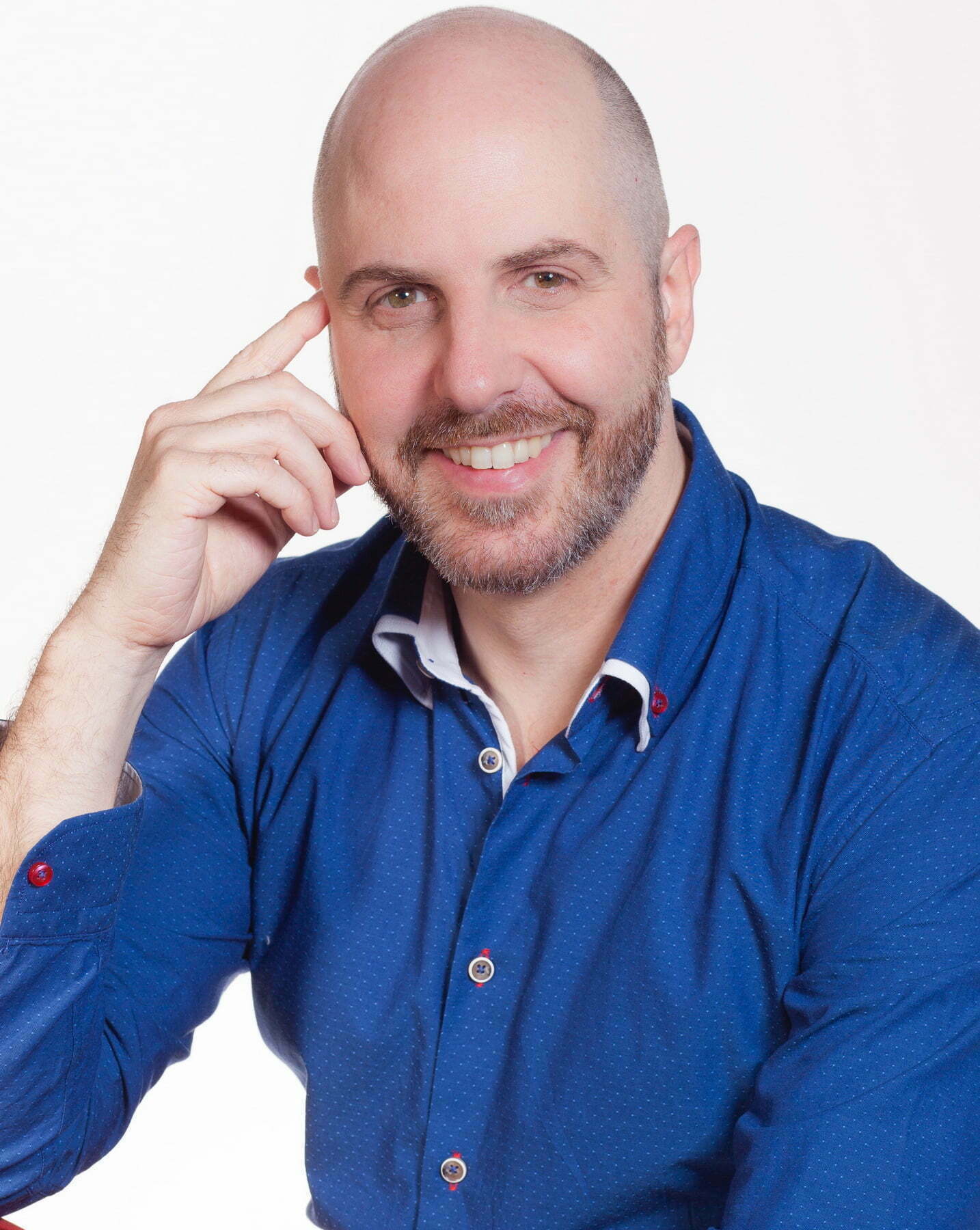 Baritonul italian RICCARDO NOVARO, aplaudat la Théâtre des Champs-Elysées – Paris, invitat la Sala Radio