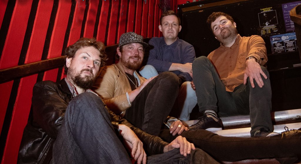 Trupa britanică Consummate Rogues concertează la The Pub Universităţii