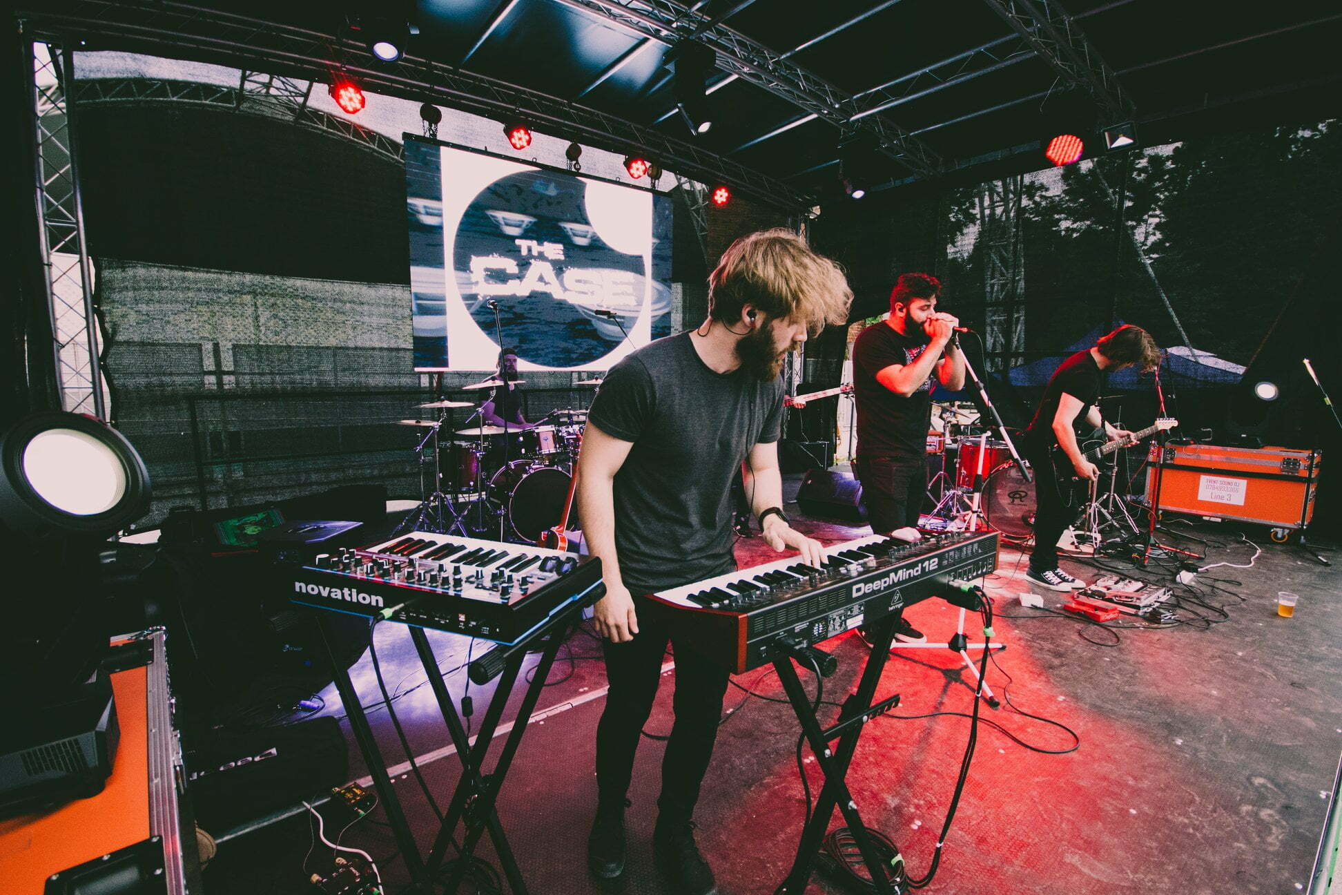 Trupa THE CASE va susține un concert electrizant la Nemesis Art Club