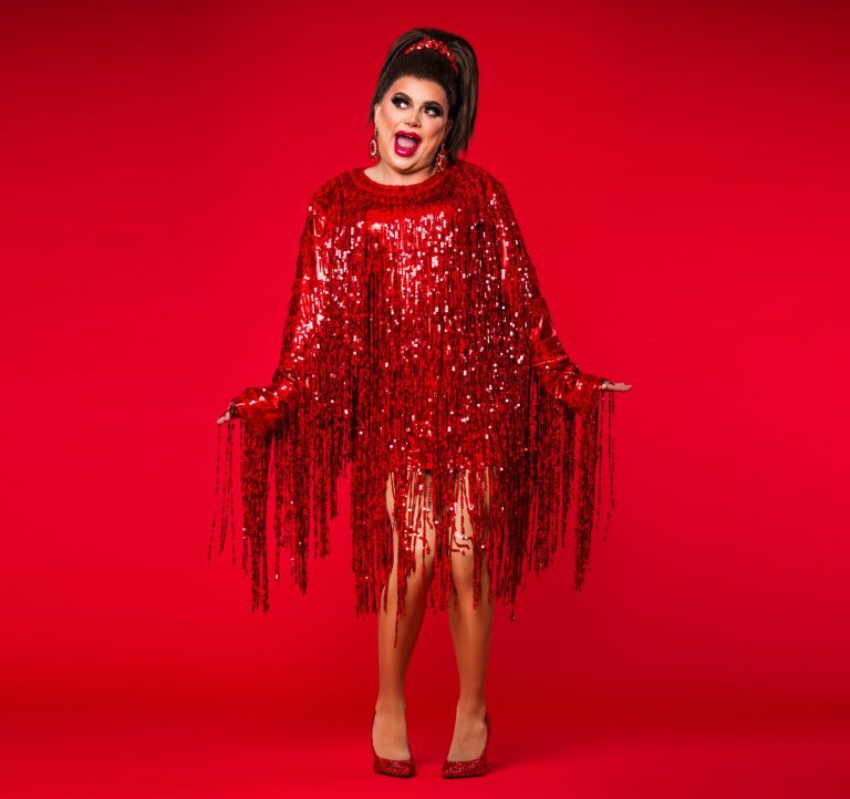 Baga Chipz, unul dintre cei mai faimoși drag queens din Marea Britanie vine în România