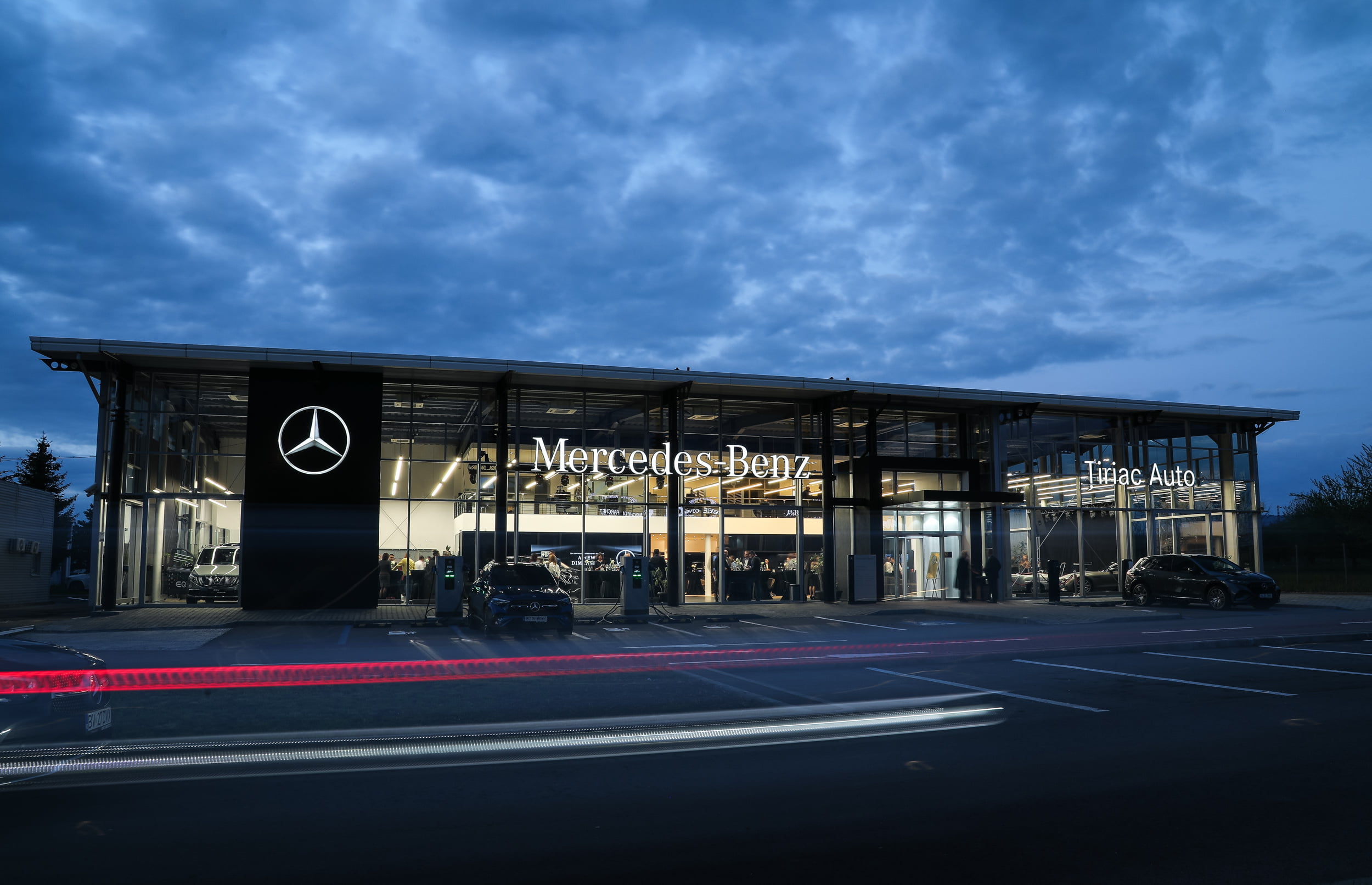 Țiriac Auto inaugurează la Brașov primul showroom Mercedes-Benz concept MAR20X din rețeaua de dealershipuri Țiriac Auto