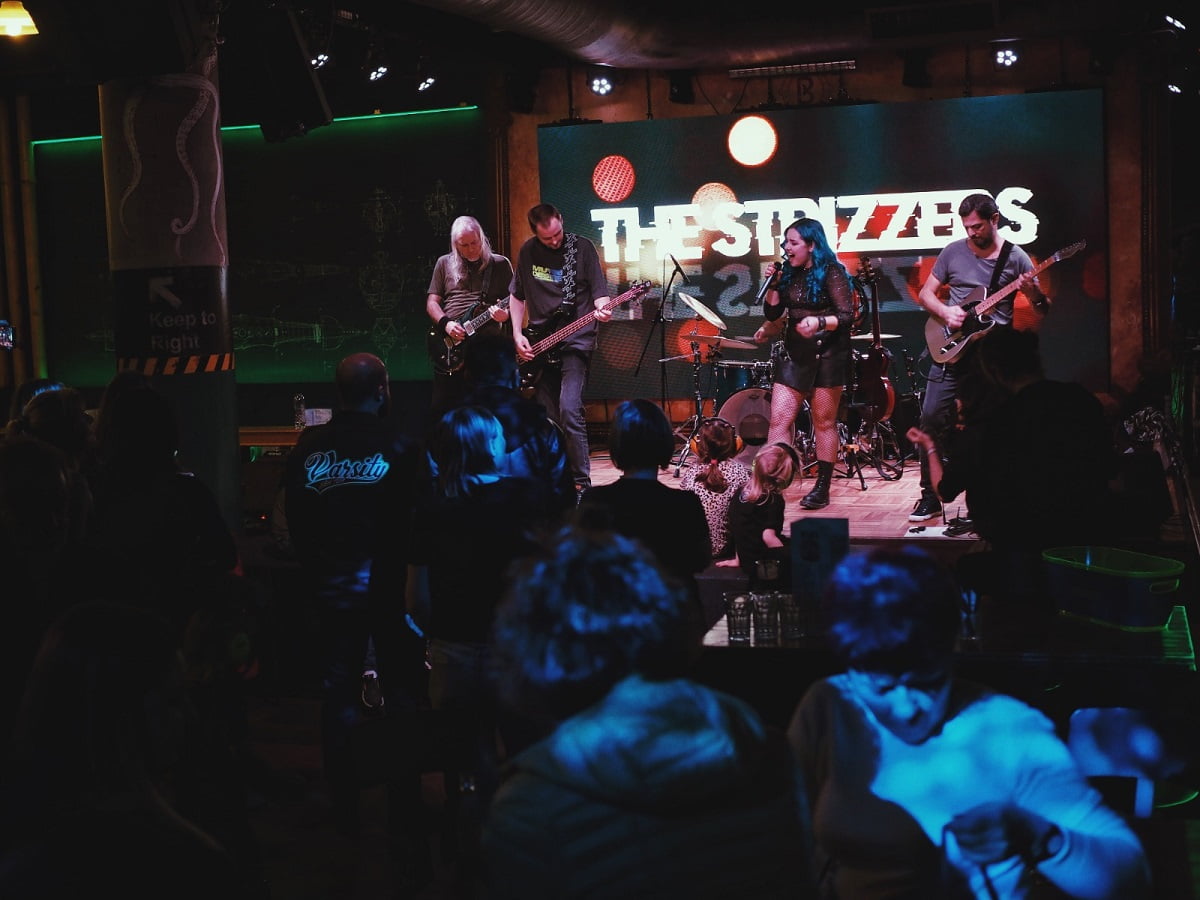 The Strizzers: trupa de rock alternativ a căror înspirație este chiar agitația urbană