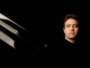Pianistul Alexei Volodin la Ateneu: închiderea stagiunii simfonice şi deschiderea Athenaeum Summer Festival