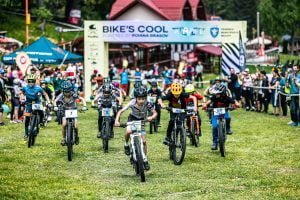 Tinerii mountainbikeri s-au distrat pe cinste de 1 iunie, în Poiana Brașov, la Bike's Cool!