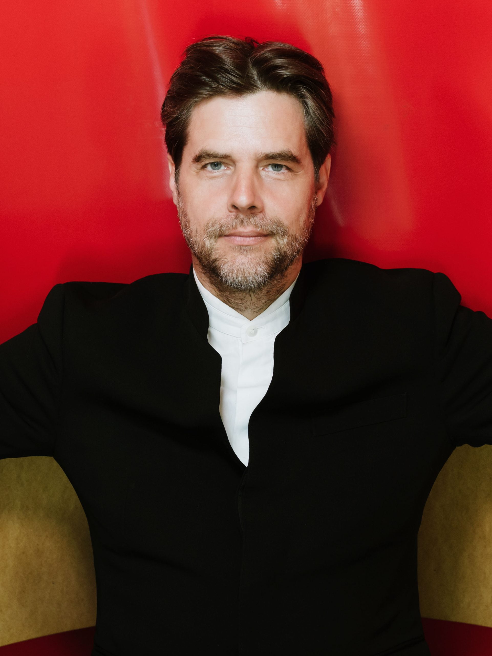 Din Franța la București: pianista DANA CIOC&Acirc;RLIE c&acirc;ntă MOZART la Sala Radio