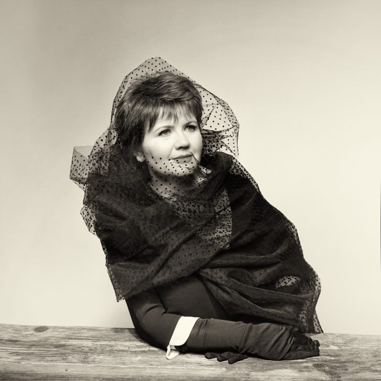 Din Franța la București: pianista DANA CIOCÂRLIE cântă MOZART la Sala Radio