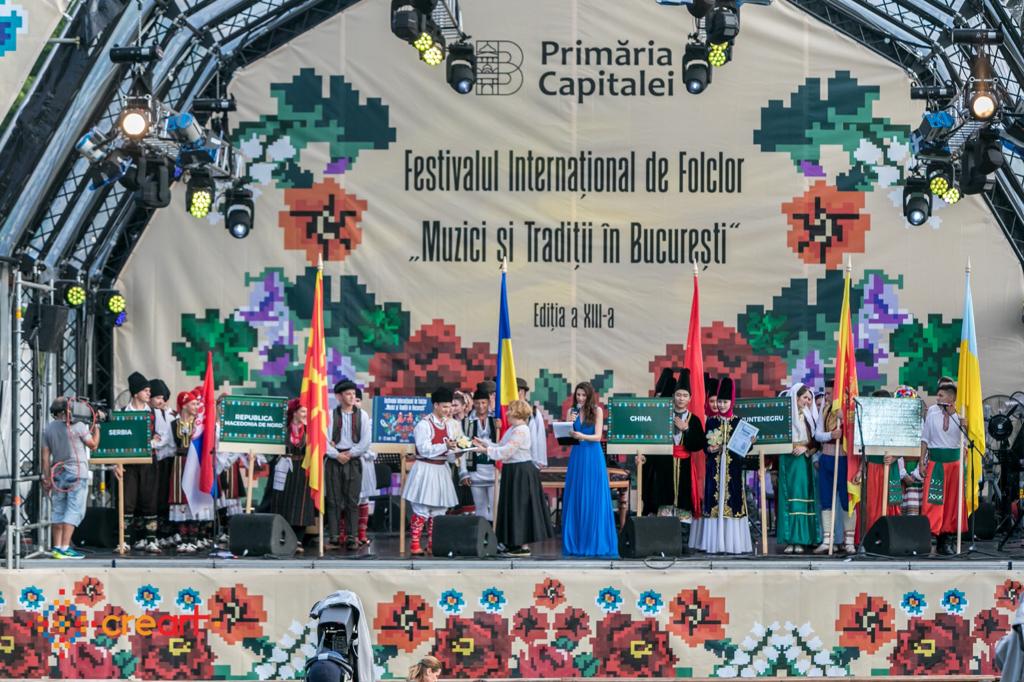 Tradiția continuă cu cea de-a XIV-a ediție a Festivalului Internațional de Folclor, unicul eveniment de acest gen din Capitală
