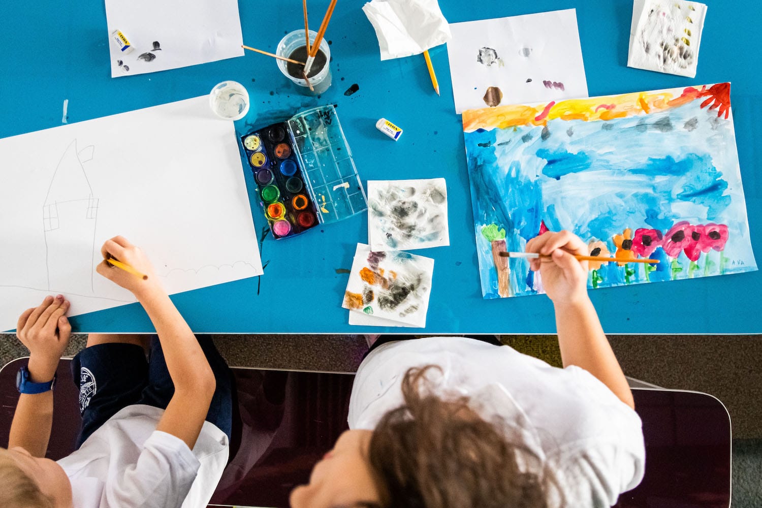 Copiii sunt invitați în vacanța de vară la Art Safari Kinder!