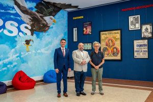 Universitatea Româno-Americană și Galeria DADA lansează expoziția „URA și la...DADA”, susținând arta în educație