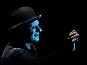 Actorul și regizorul Mihai Mălaimare își ia rămas bun de la Teatrul Masca și își serbează ziua de naștere cu un one man show în aer liber, în cadrul proiectului Străzi deschise – București, Promenadă urbană 2023