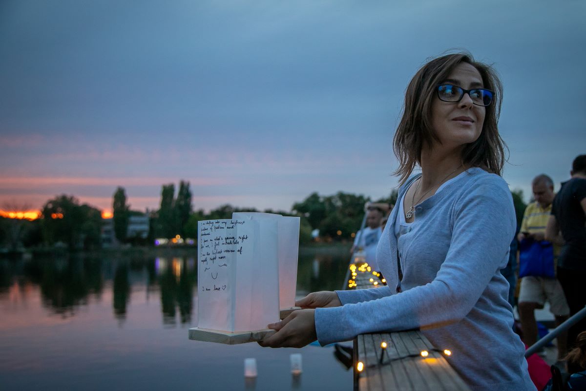 A III-a ediție a WishFest, festivalul lampioanelor pe apă, are loc &icirc;n Capitală, pe 9 și 10 septembrie