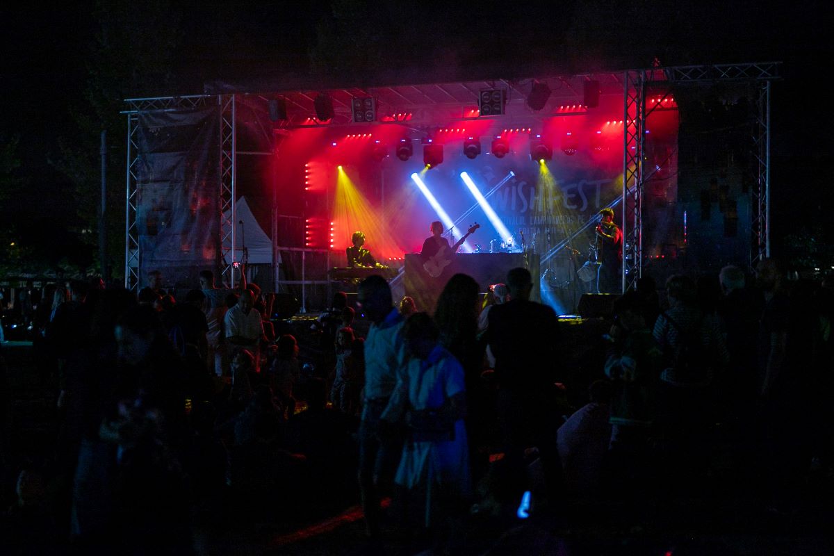 A III-a ediție a WishFest, festivalul lampioanelor pe apă, are loc &icirc;n Capitală, pe 9 și 10 septembrie