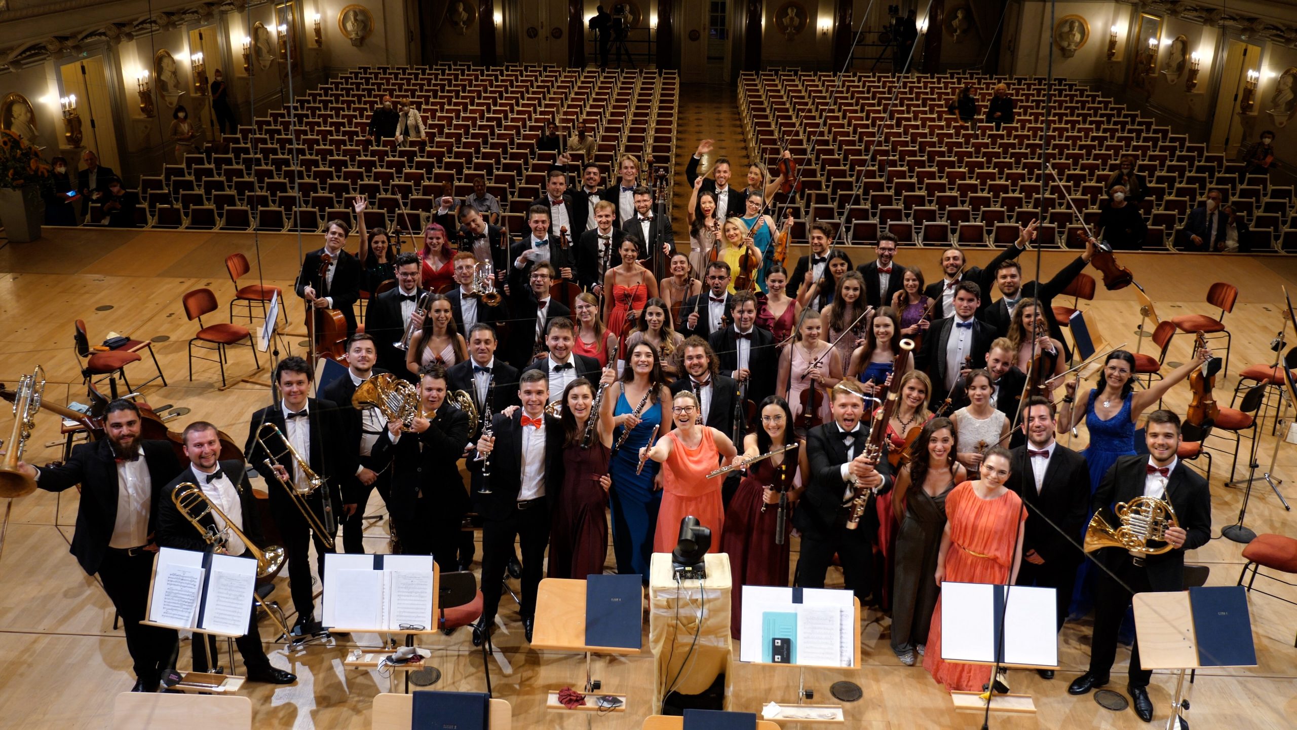 Pe 9, 11 şi 13 august, Orchestra Română de Tineret dirijată de Cristian Mandeal va concerta la Bucureşti, Kassel şi Berlin