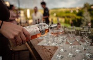 Vinul-Dulce-Gust-Aduce-Busuioaca de Bohotin