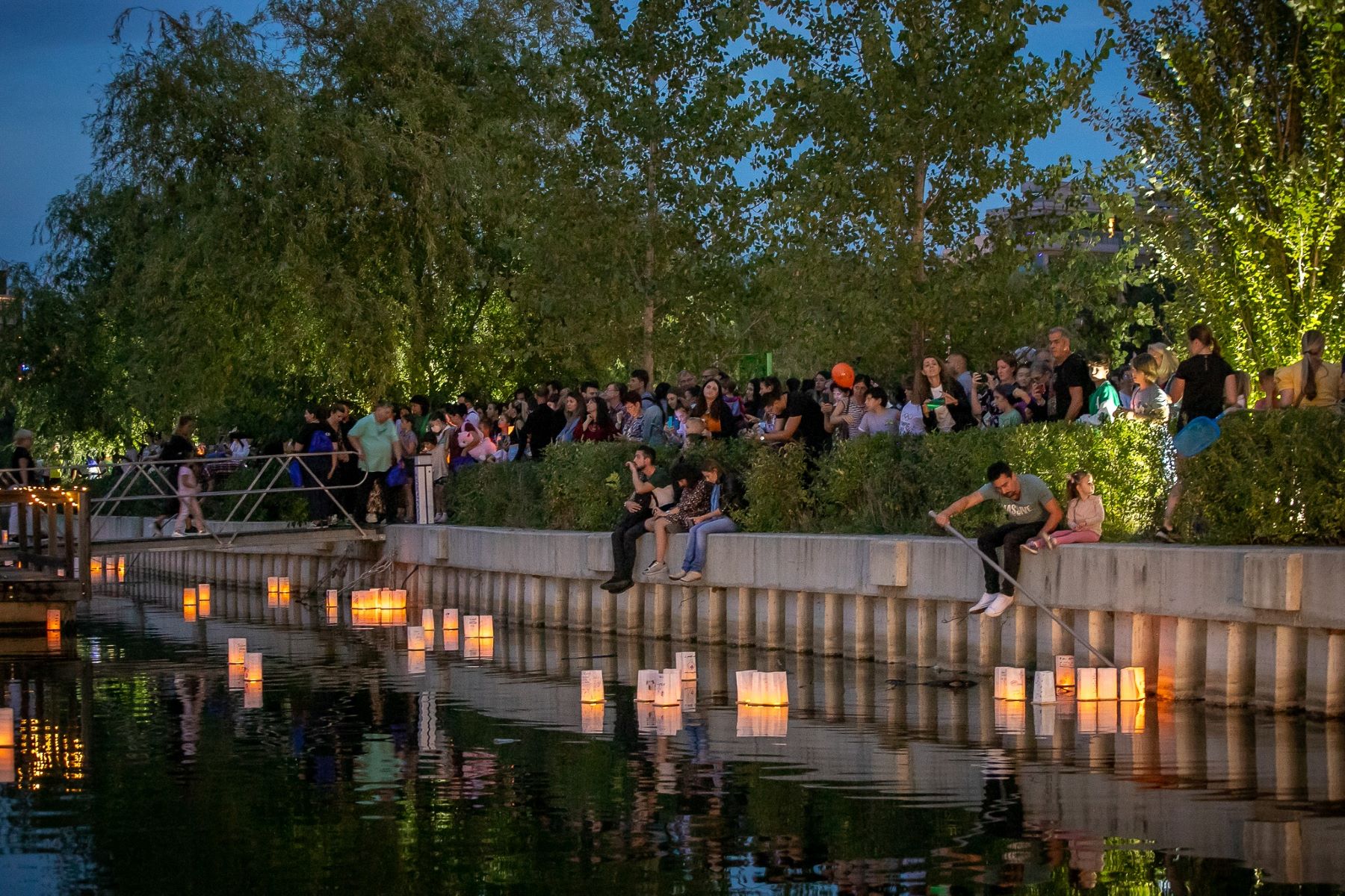 A III-a ediție a WishFest, festivalul lampioanelor pe apă, are loc &icirc;n Capitală, pe 9 și 10 septembrie