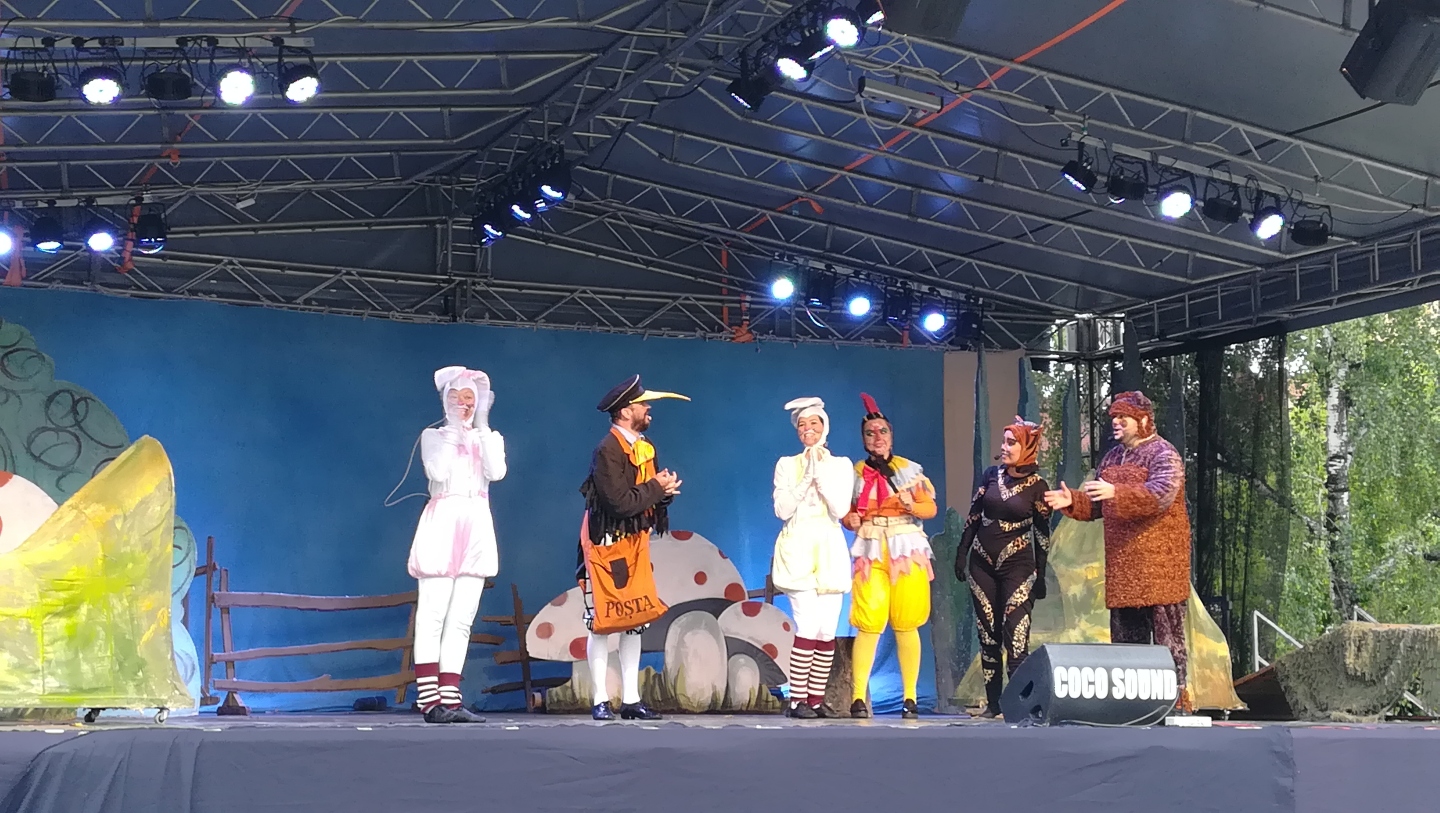  &bdquo;Bijuterii muzicale estivale&rdquo; și &bdquo;Cocoșelul neascultător&rdquo; &icirc;nchid stagiunea estivală a Operei Brașov!