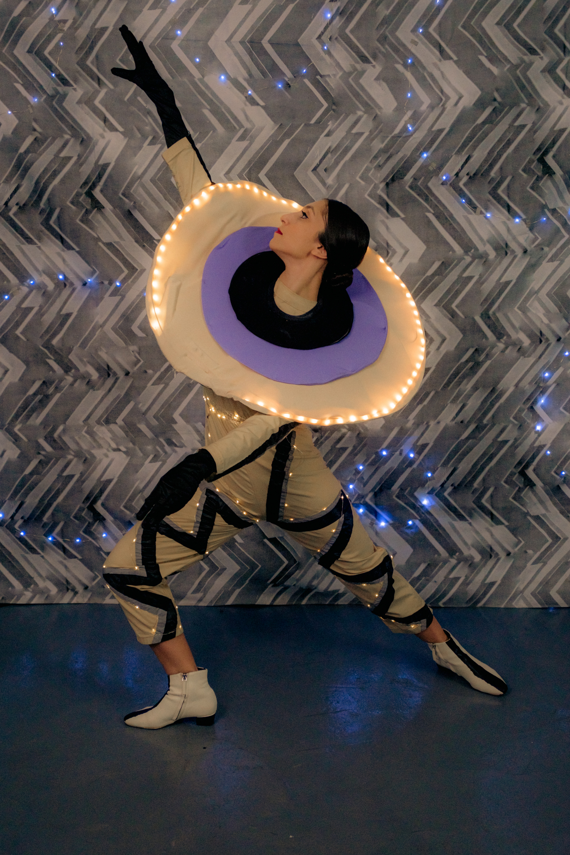Dincolo de realitate e dans. MC aVangaRda: VR eXperience - o fuziune între arta coregrafică, muzică, cinematografie și tehnologia VR360