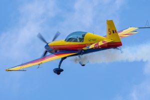 The Flying Bulls, Aeroclubul României și Hawks of Romania fac spectacol în aer, pe 17 septembrie, la Red Bull Flugtag