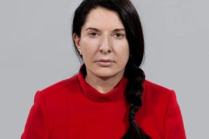 MARINA ABRAMOVIĆ