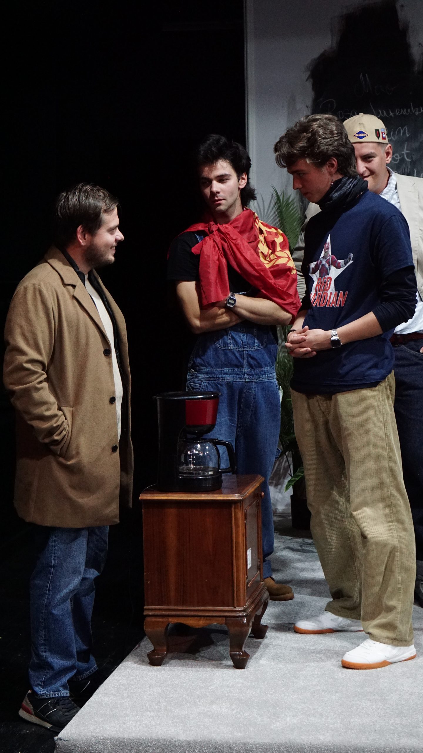 PARTY: Premieră la unteatu și debut al platfomei Incipient