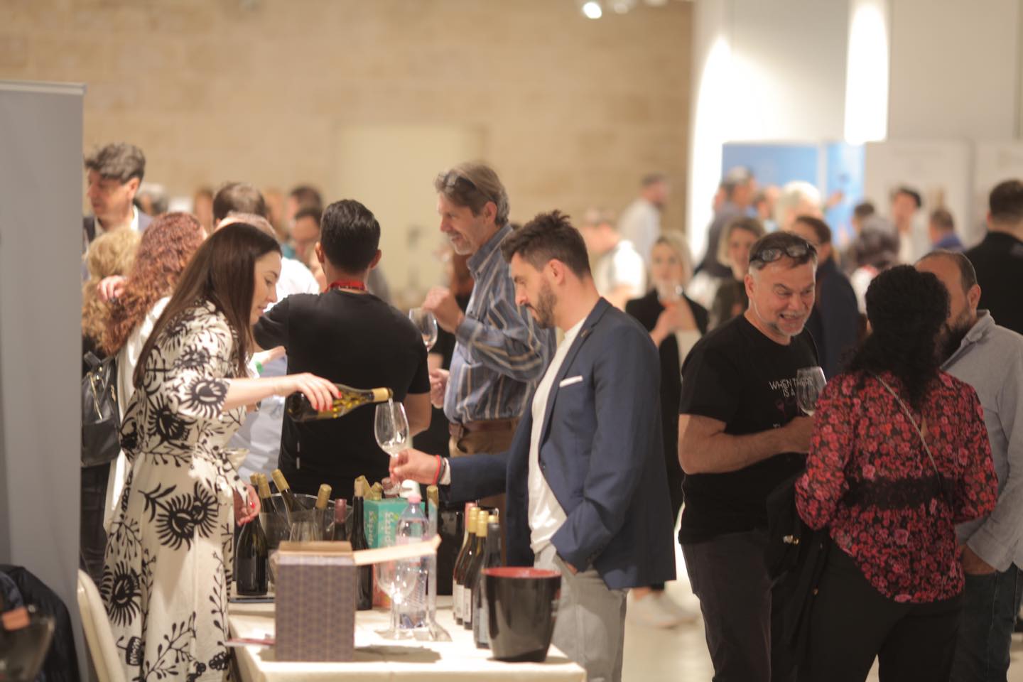 ROVINHUD WINE SHOW