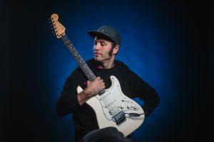 Ioan Popovici cântă în Anturaj din Timișoara și promite un show încărcat de vibrații pozitive