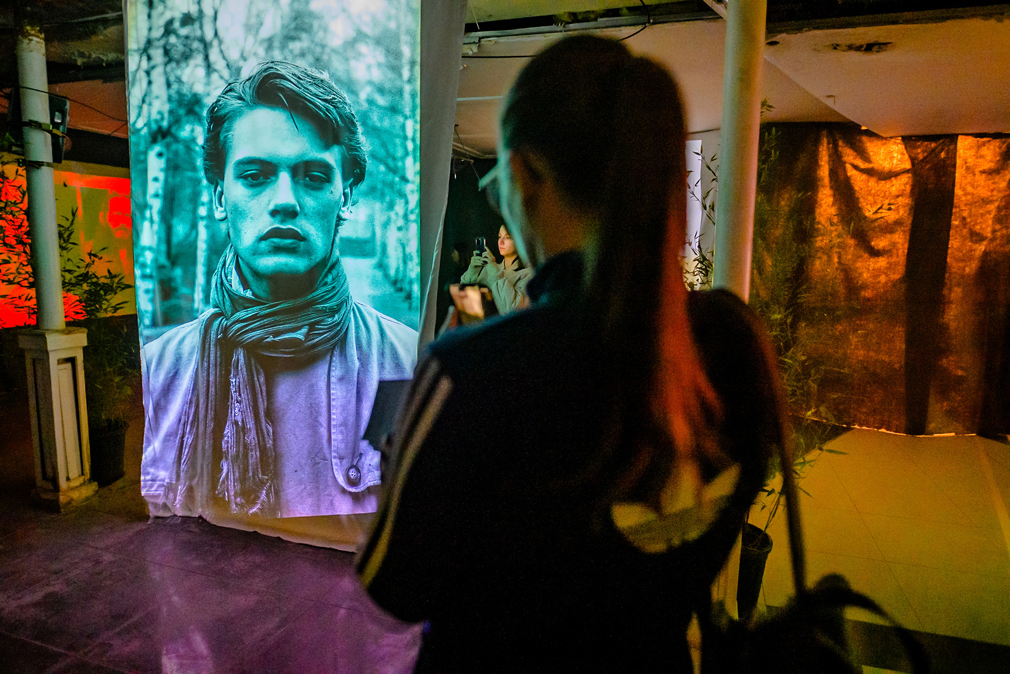 Cucerind noaptea: The Night-Art Festival