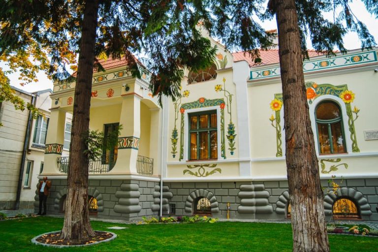 Biblioteca Judeţeană George Coşbuc Bistrița