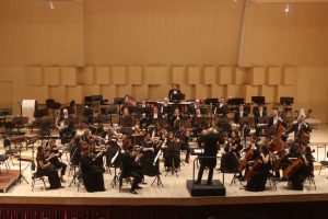 Concert simfonic cu Tiberiu Soare și Alexander Chaushian, joi seară la Filarmonica Brașov!