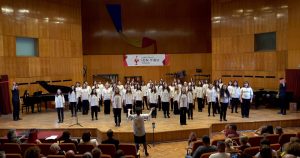 Corul pe voci egale al Liceului de Artă „Ion Vidu” Timișoara cântă alături de Katie Melua pe scena „Timișoara 2023 la nesfârșit”