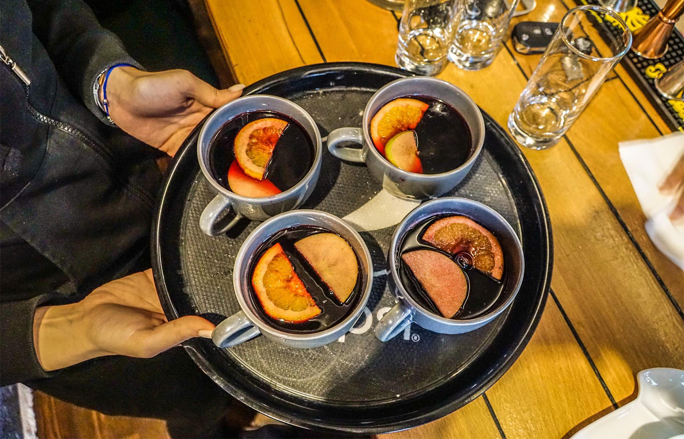 top 6 locuri unde poți să bei o cană de vin fiert Tara s Gastro Pub Constanta