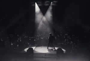 The Mono Jacks cântă sâmbătă seară cu orchestra Filarmonicii Brașov într-un concert sold out!