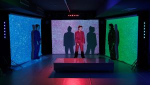  ADRENALINĂ un spectacol ce explorează tema adicției contemporane în diferite forme și cultura pop recentă 