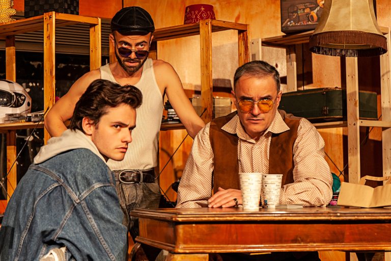Spectacolul AMERICAN BUFFALO de David Mamet, producție a Teatrului de Artă, vine luna aceasta la Centrul Cultural Reduta din Brașov
