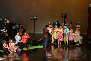 Teatrul Naţional de Operetă şi Musical prezintă pe 4 februarie BONJOUR, BONNE NUIT, PARIS! – un spectacol electrizant despre viaţa de dincolo de cortină