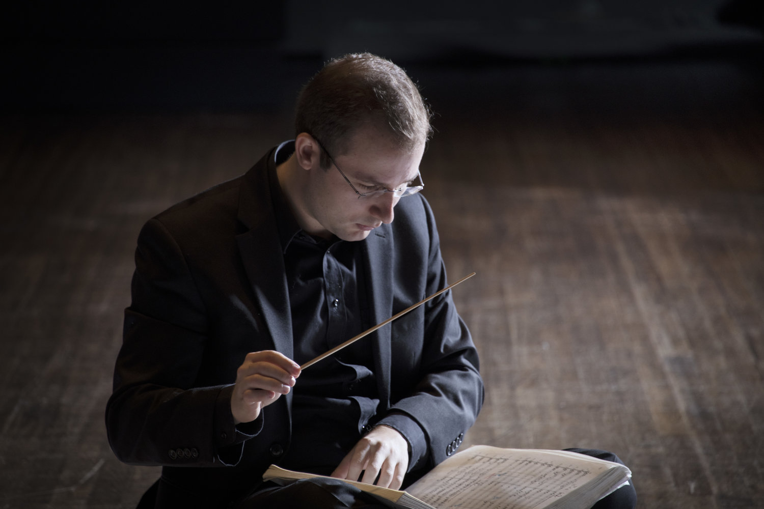 Din S.U.A. la București: dirijorul Radu Paponiu la pupitrul Orchestrei Naționale Radio