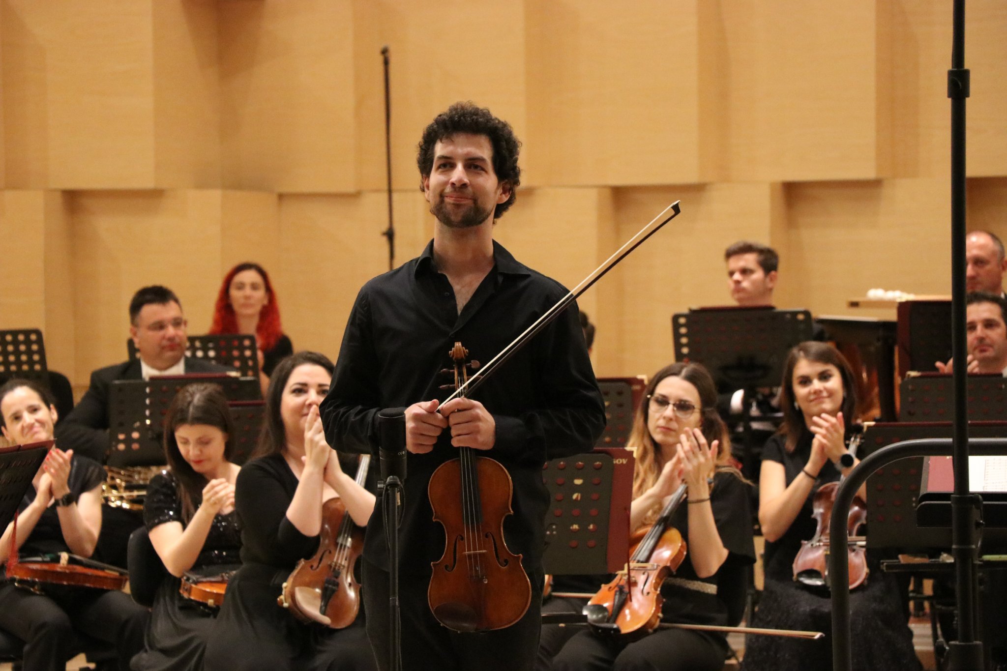 Concert de excepție: Valentin Șerban c&acirc;ntă &Eacute;douard Lalo joi seară la Sala Patria!